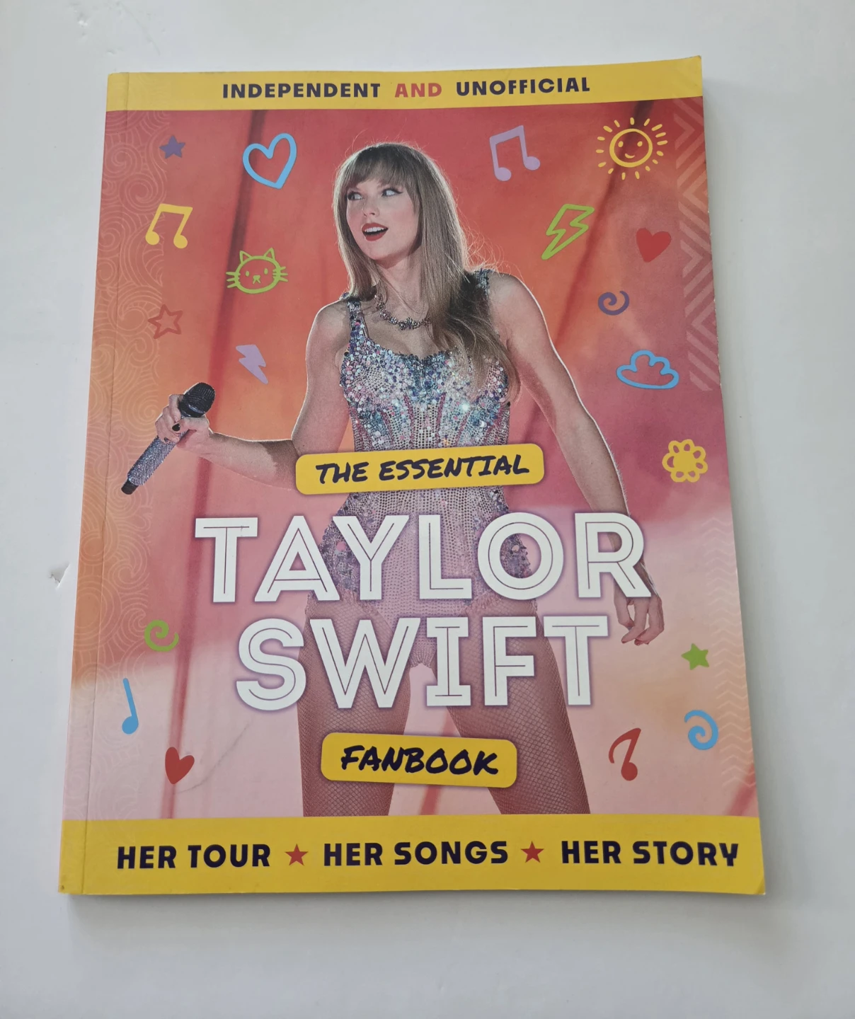 The Essential Taylor Swift Fanbook