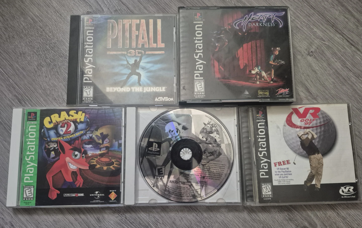PlayStation 1 Games and Controller