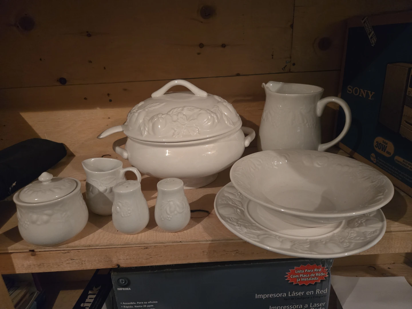 White Embossed Ceramic Serving Set