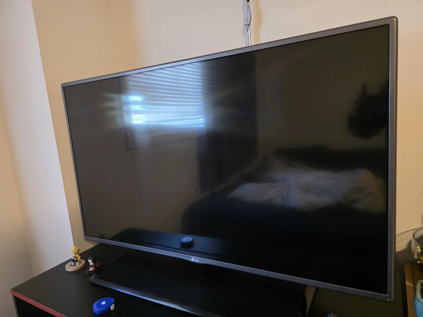 LG 43-inch LED Television - photo 3