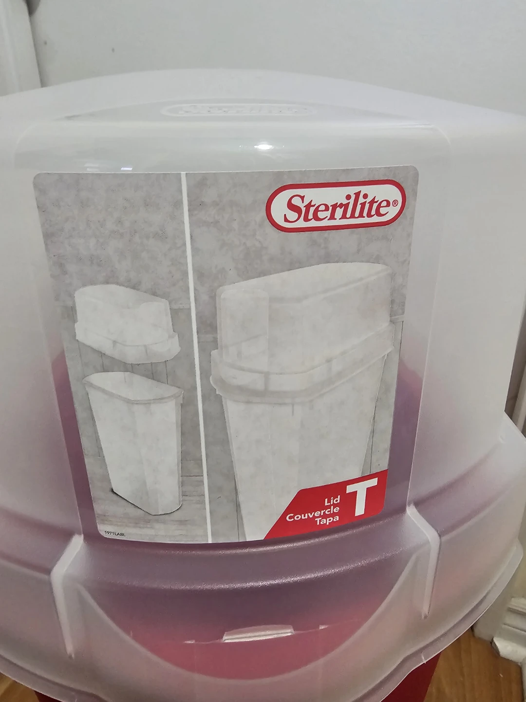 Sterilite Red Gift Wrapping Paper Storage Box 🏈 - photo 5