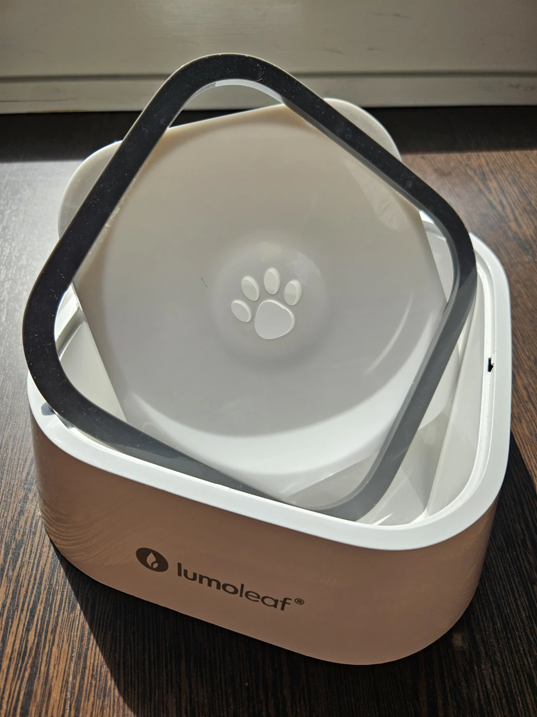 Lumoleaf Pet Water Bowl - No Spill, No Slip