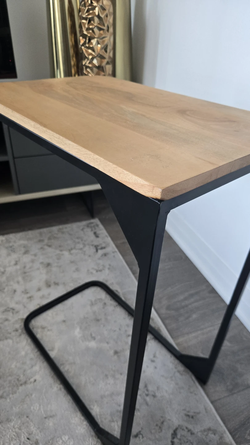 C-shaped side table - photo 3