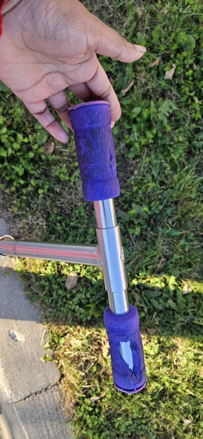Movelo adjustable kick scooter - photo 3