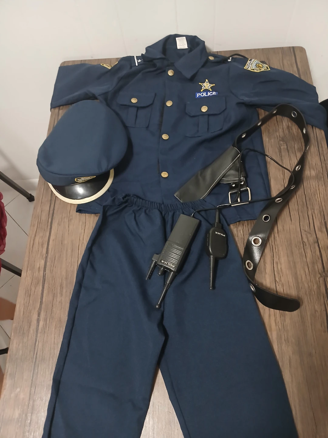 Dress Up America Police Costume Size Medium (8-10) - photo 2