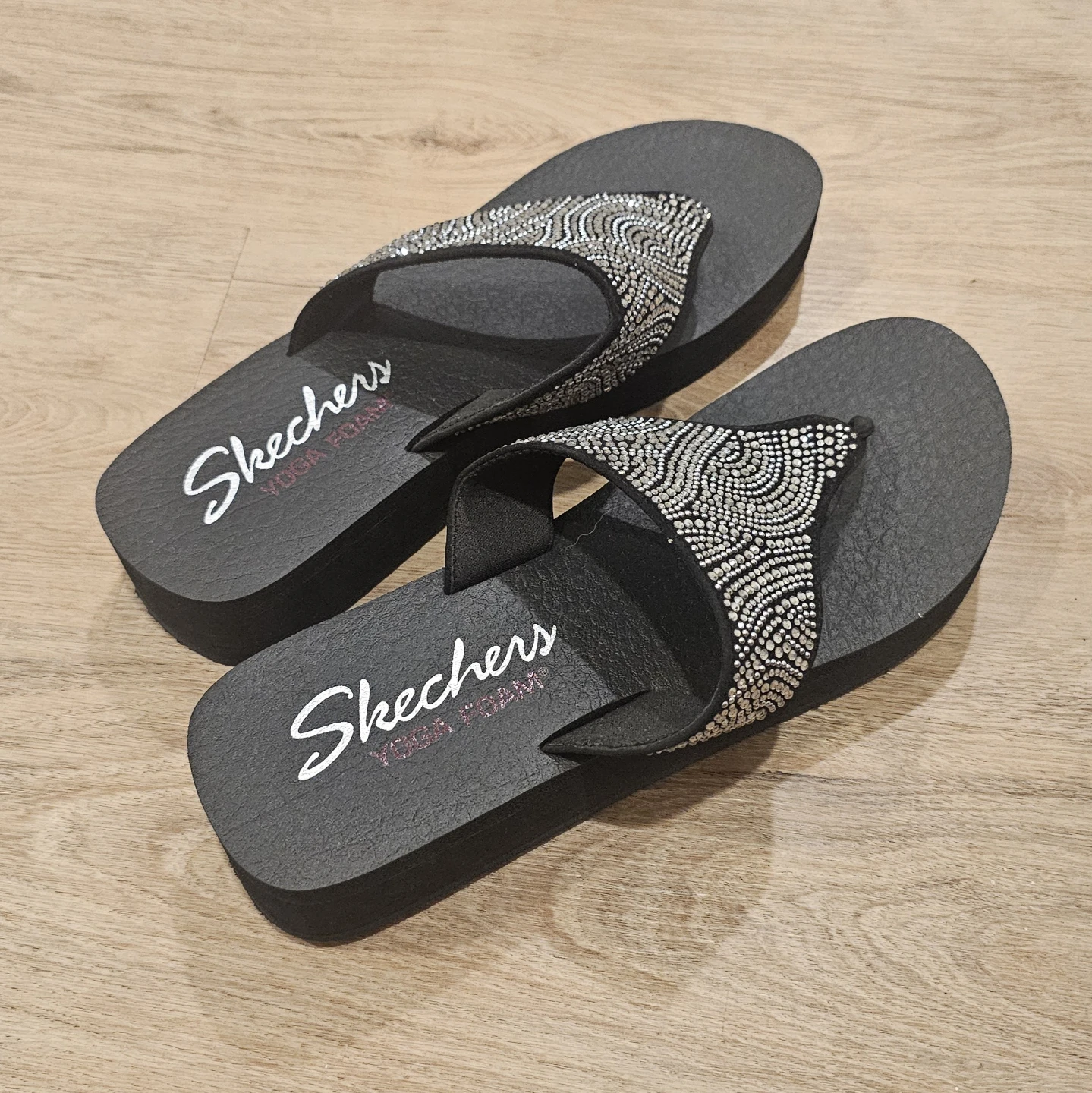 Skechers Yoga Foam Sandals Black Size 10