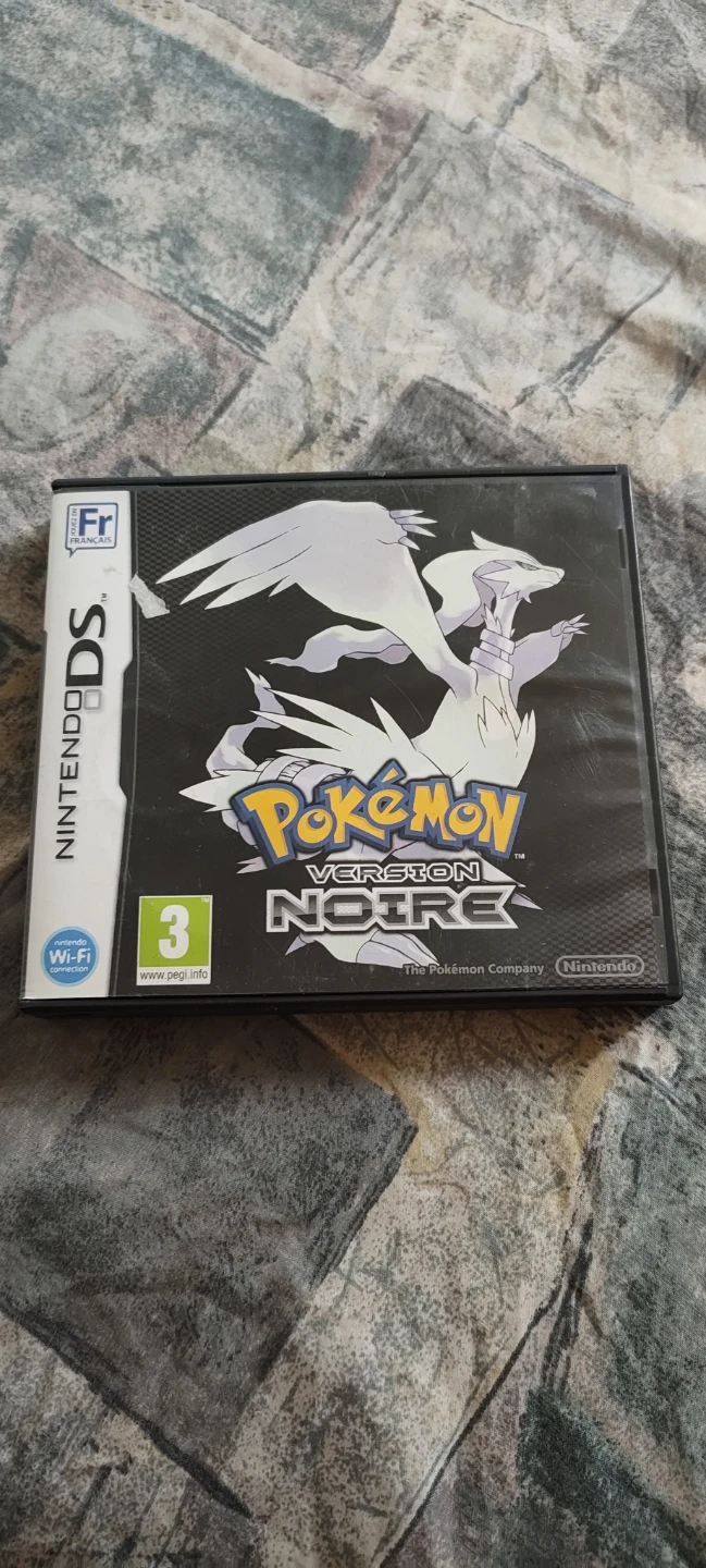 Pokemon Version Noire case and manual