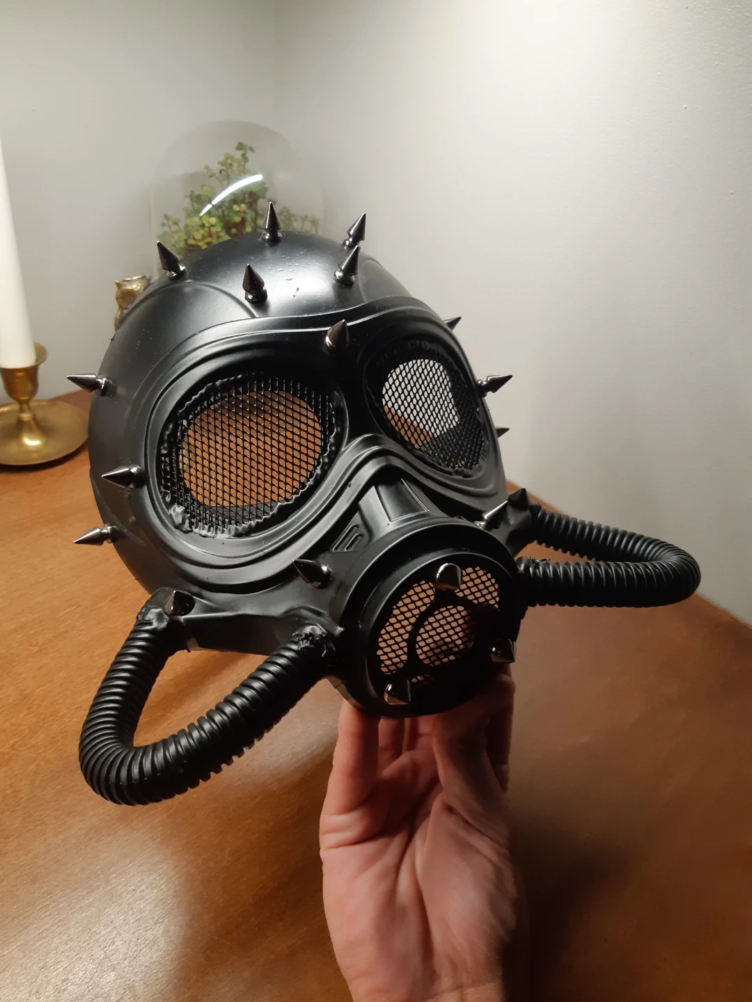 studded steampunk submarine-style halloween gas mask - photo 3