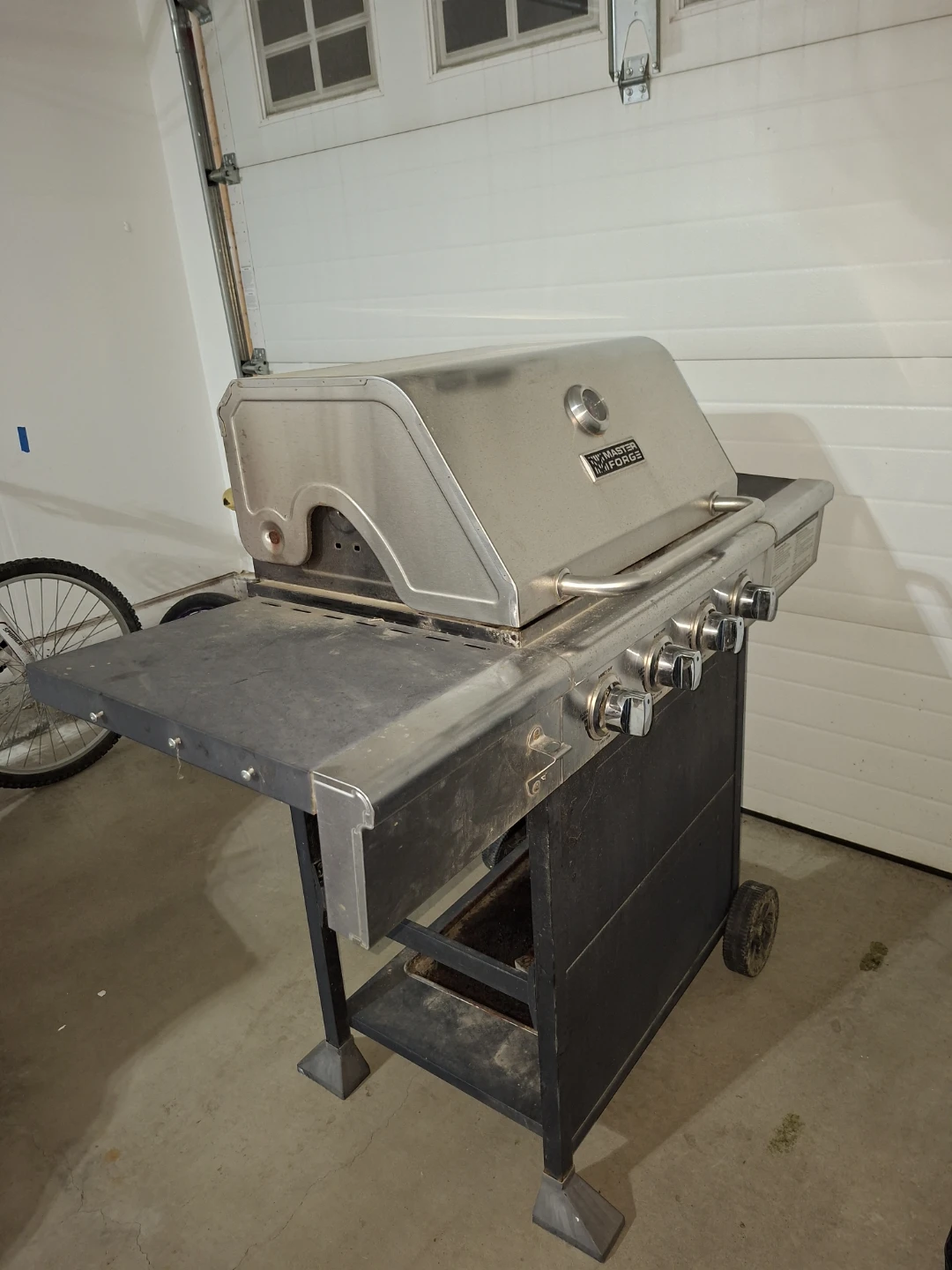 Master Forge Gas Grill