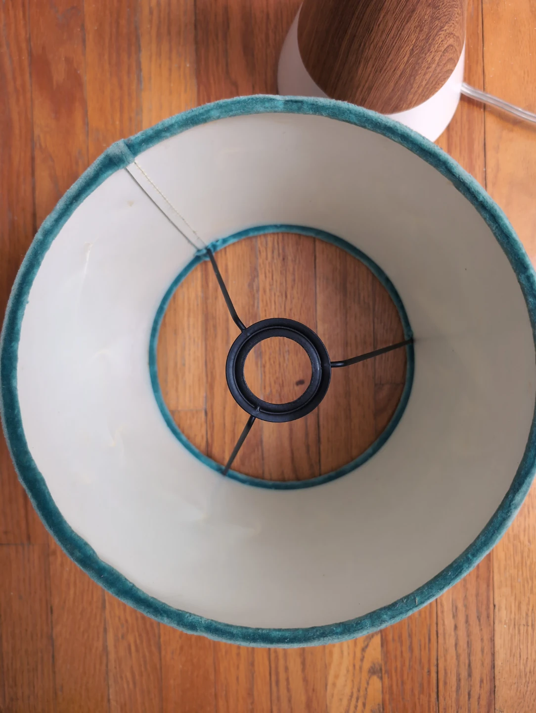 MCM Table lamp with teal velvet shade - photo 3