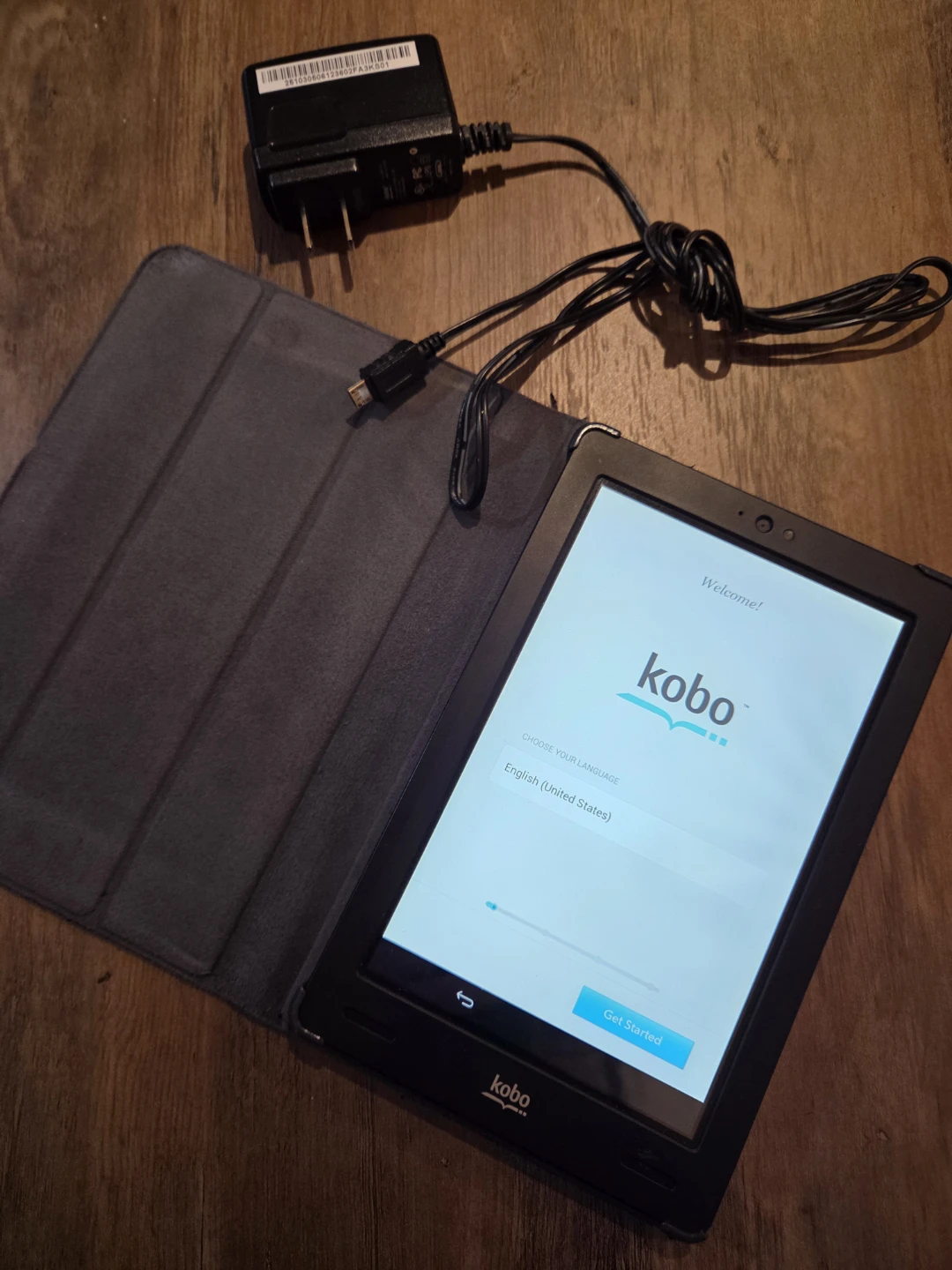 Kobo Arc 7" Tablet / E-Reader + Case & Charger – Working