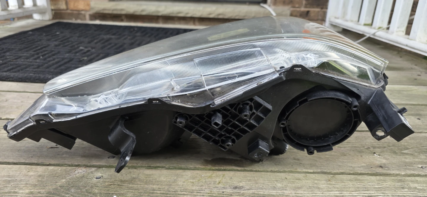 OEM Nissan Altima Headlights (Pair) - 2013-2015 - photo 3