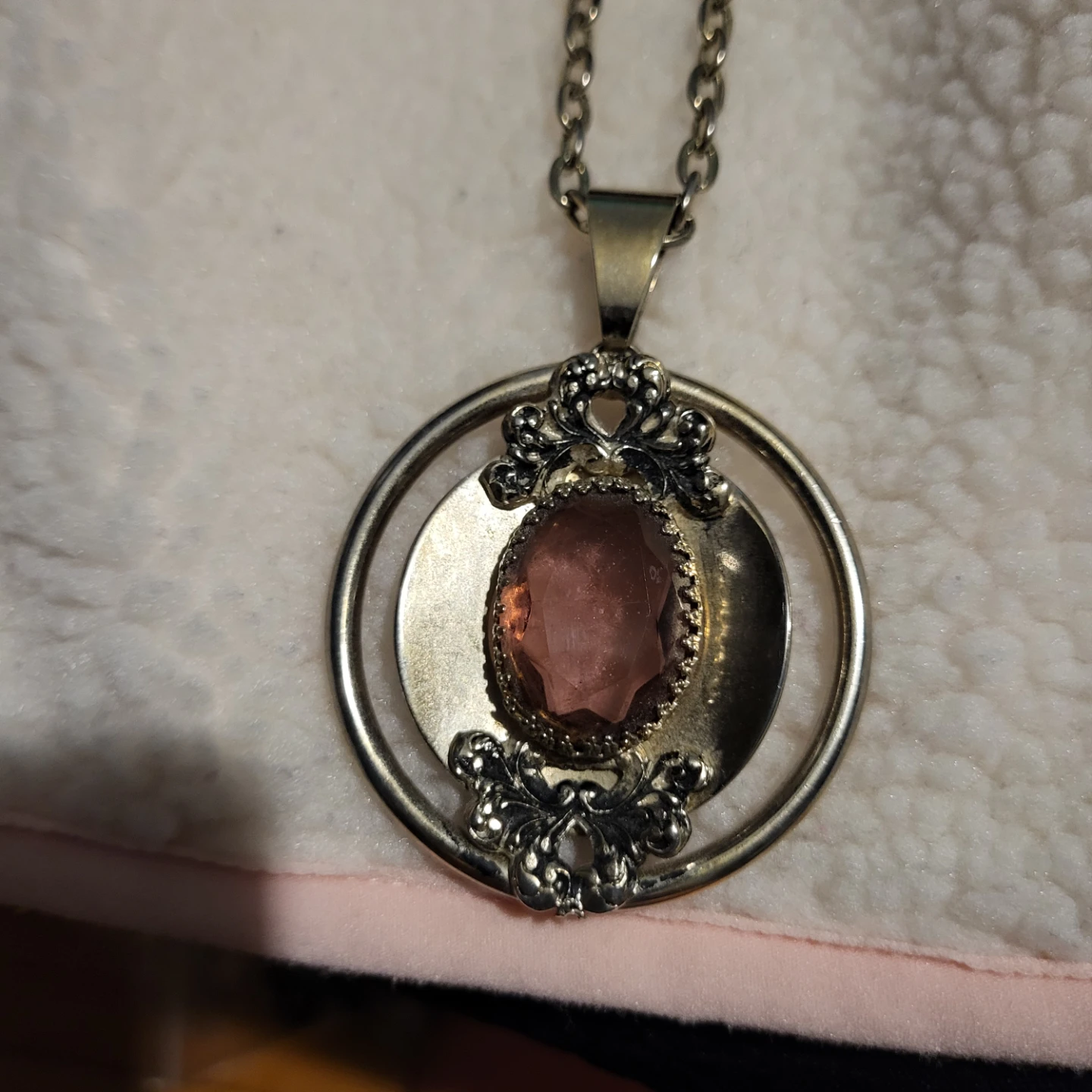 Vintage-Style Pink Gemstone Necklace - photo 2
