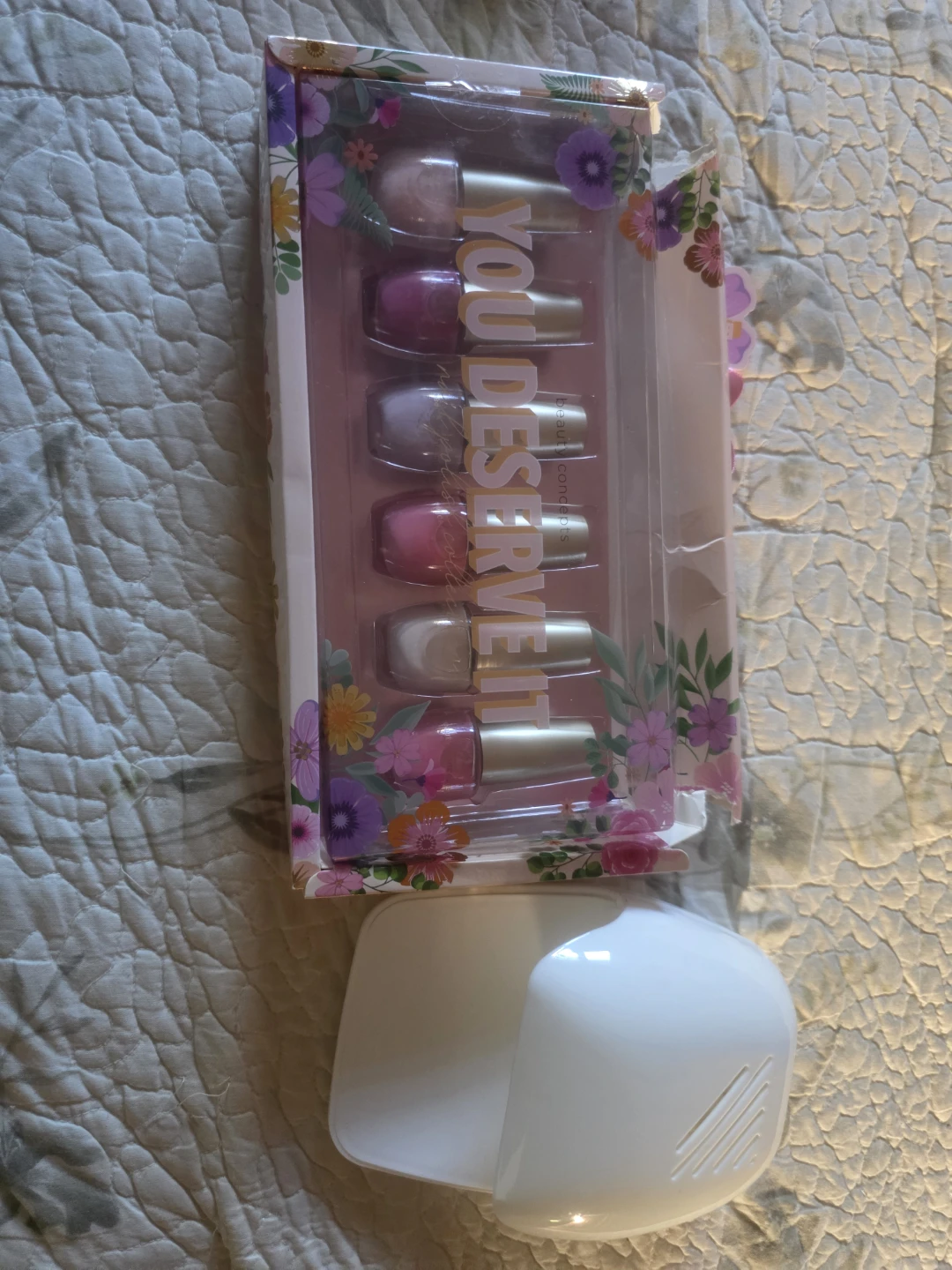 Beauty Concepts Nail Polish and UV Lamp Set