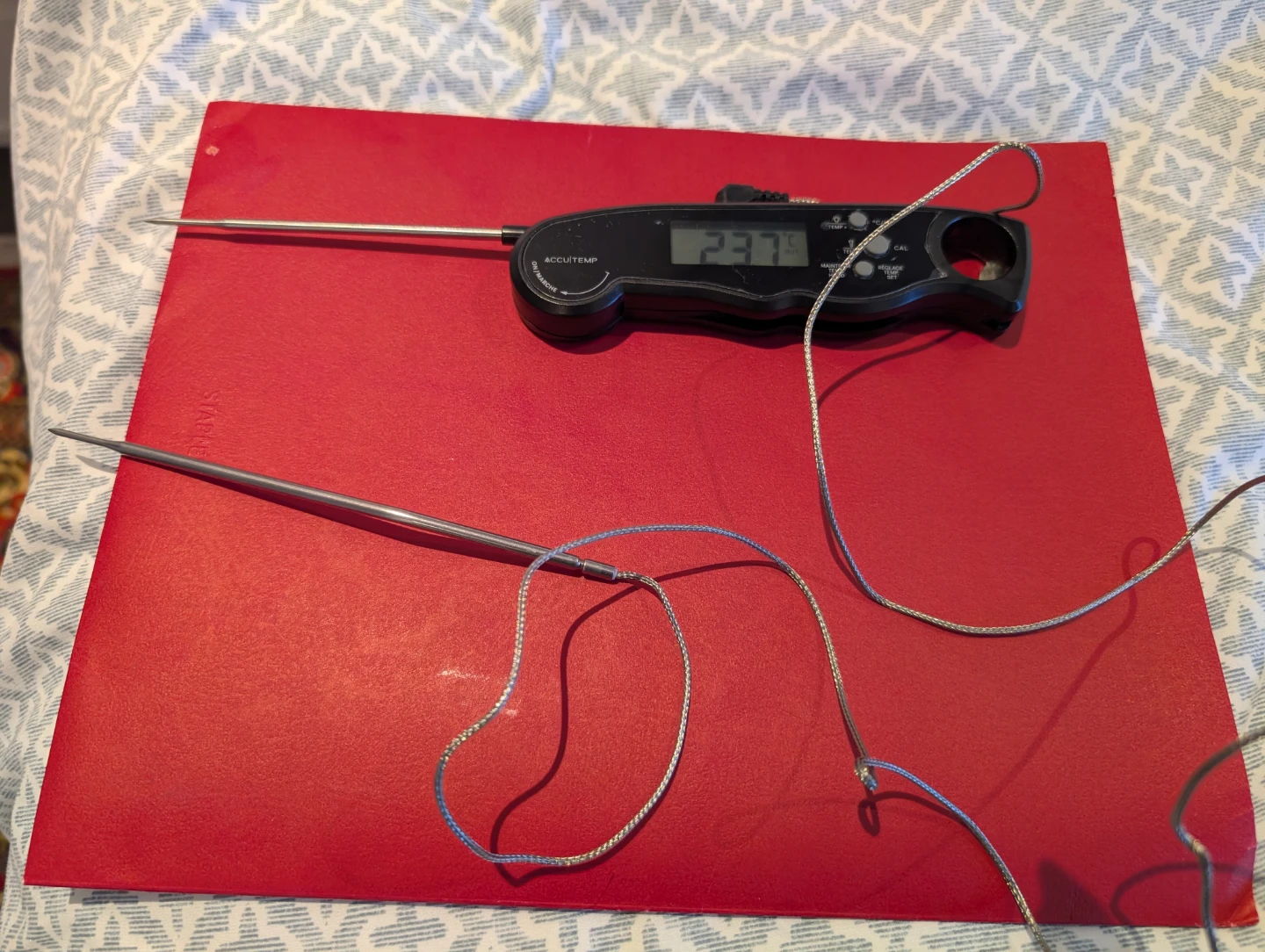 AccuTemp Digital Meat Thermometer - photo 2