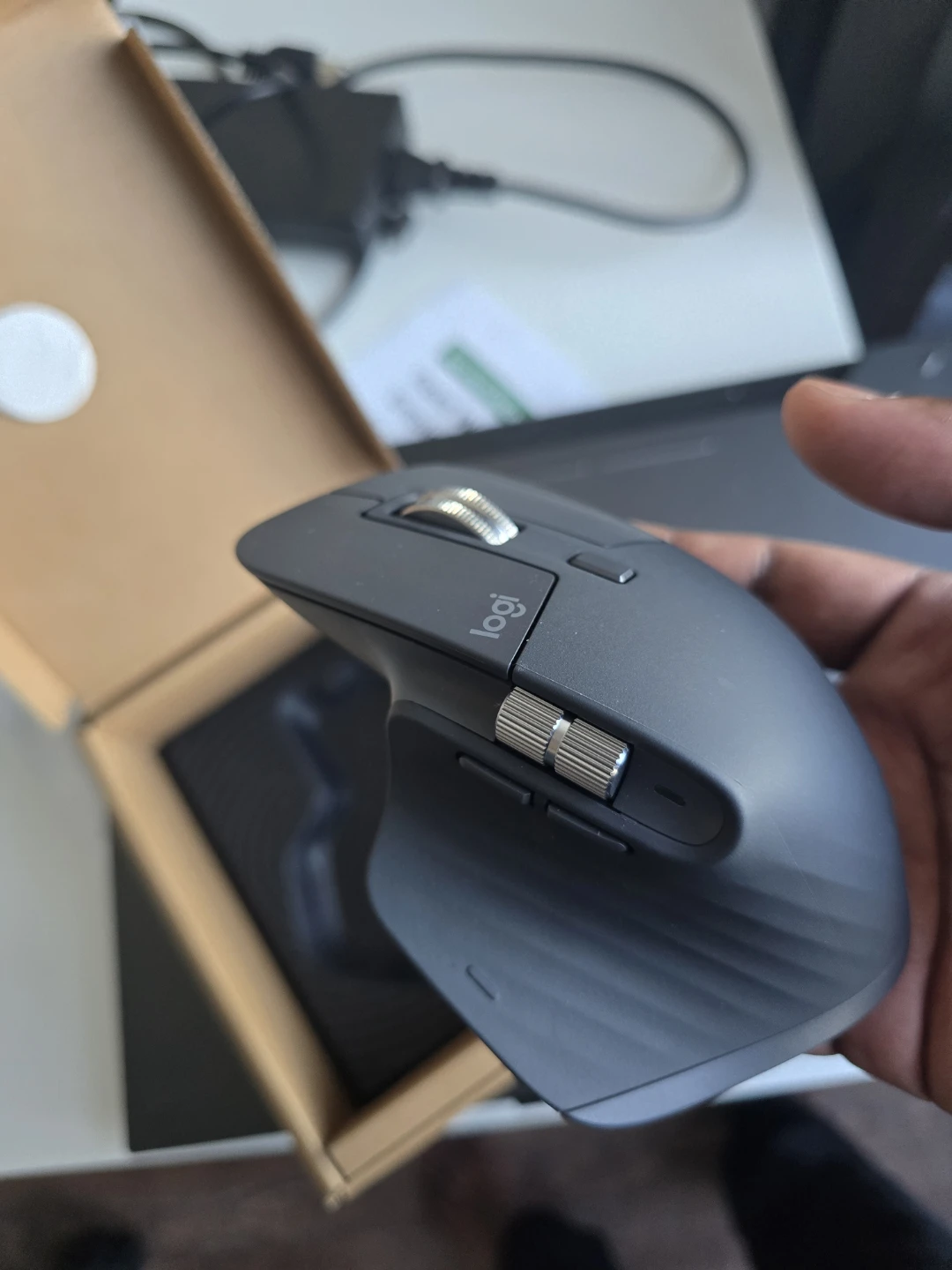 Logitech MX Master 3S Bluetooth Mouse - photo 2