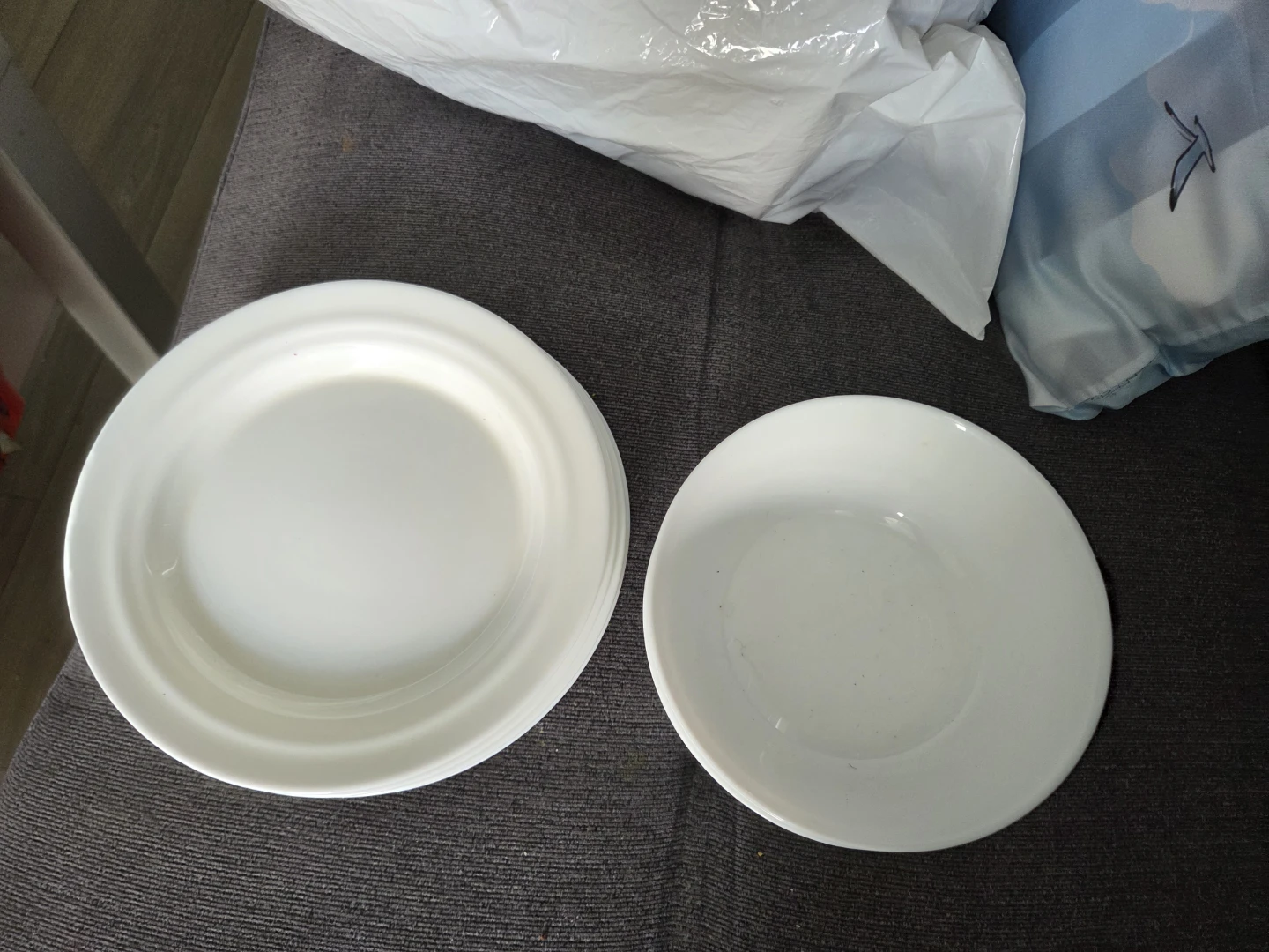 Set of White Plates and Bowls - photo 3