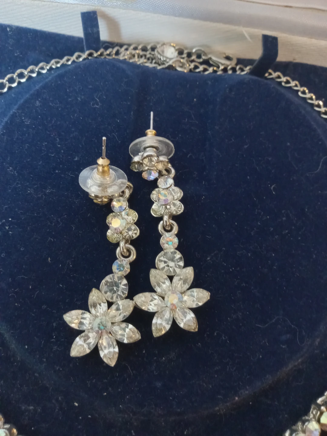 Crystal Flower Necklace and Earring Set - photo 4