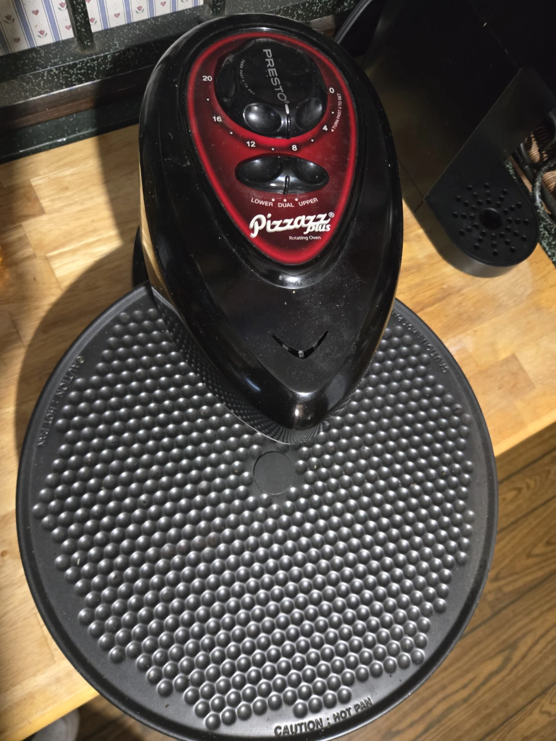 Presto Pizzazz Plus Rotating Pizza Oven