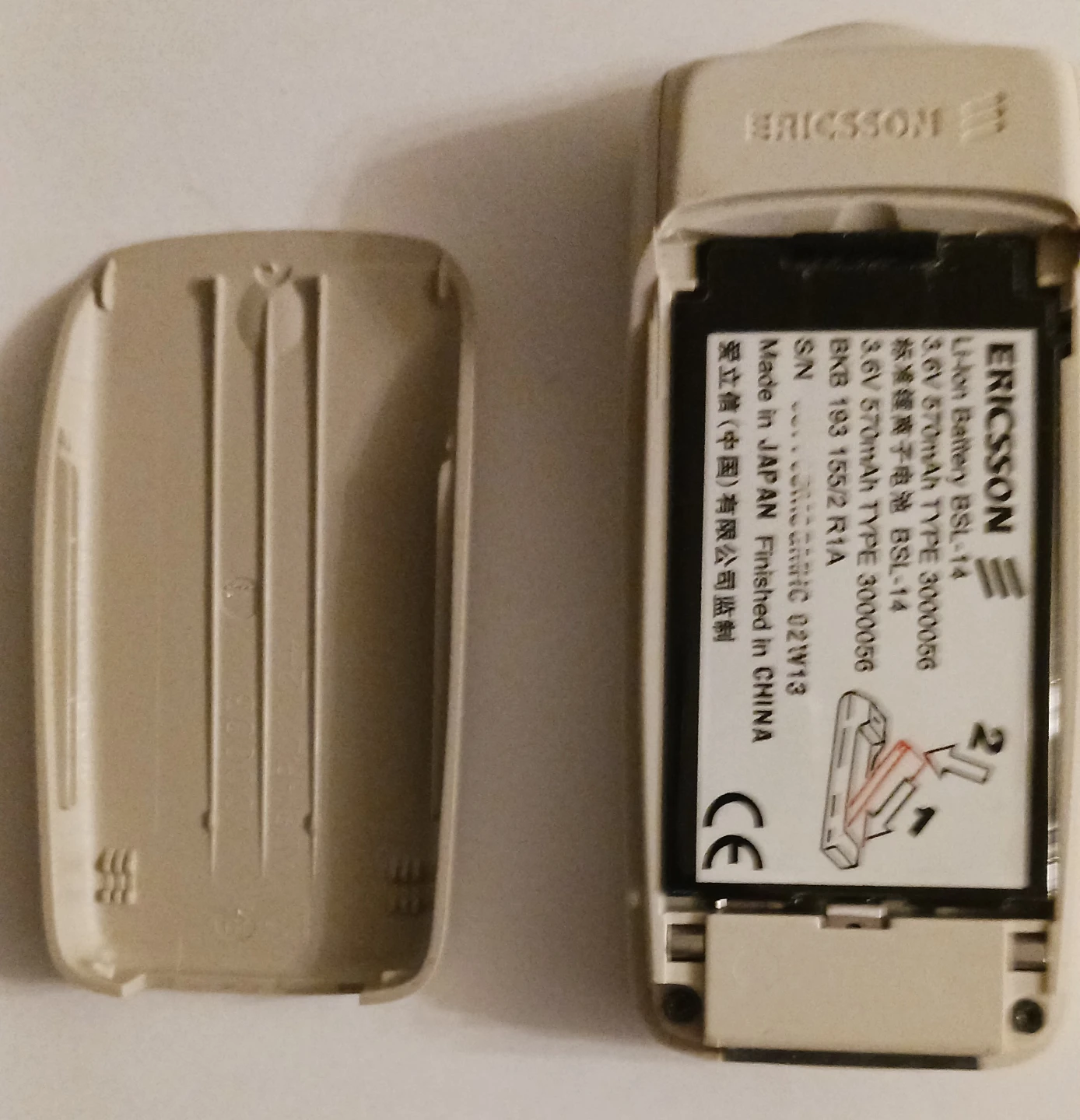 Vintage Ericsson Mobile Phone-No Charger - photo 3