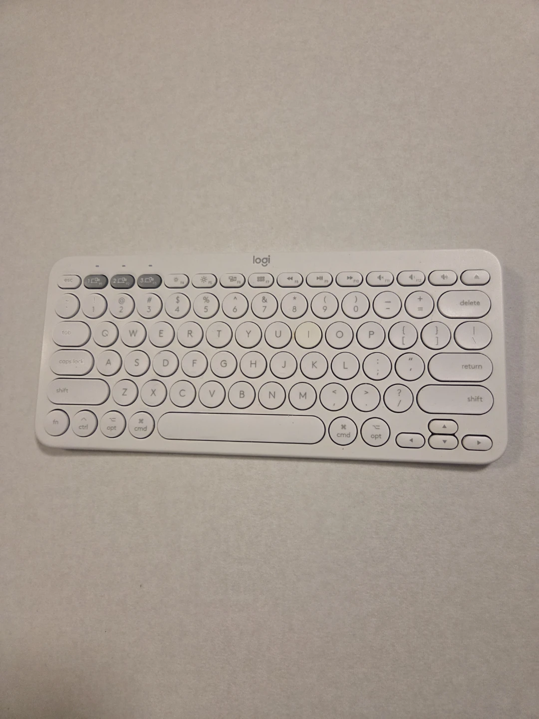 Logitech K380 Bluetooth Keyboard - Tonal White
