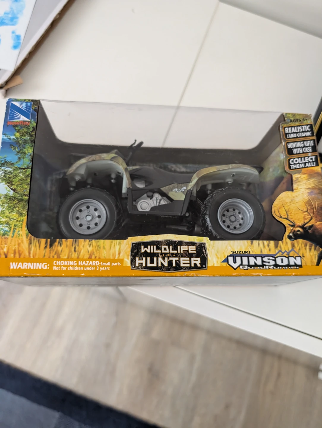 QuadRunner Wildlife Hunter Toy car
