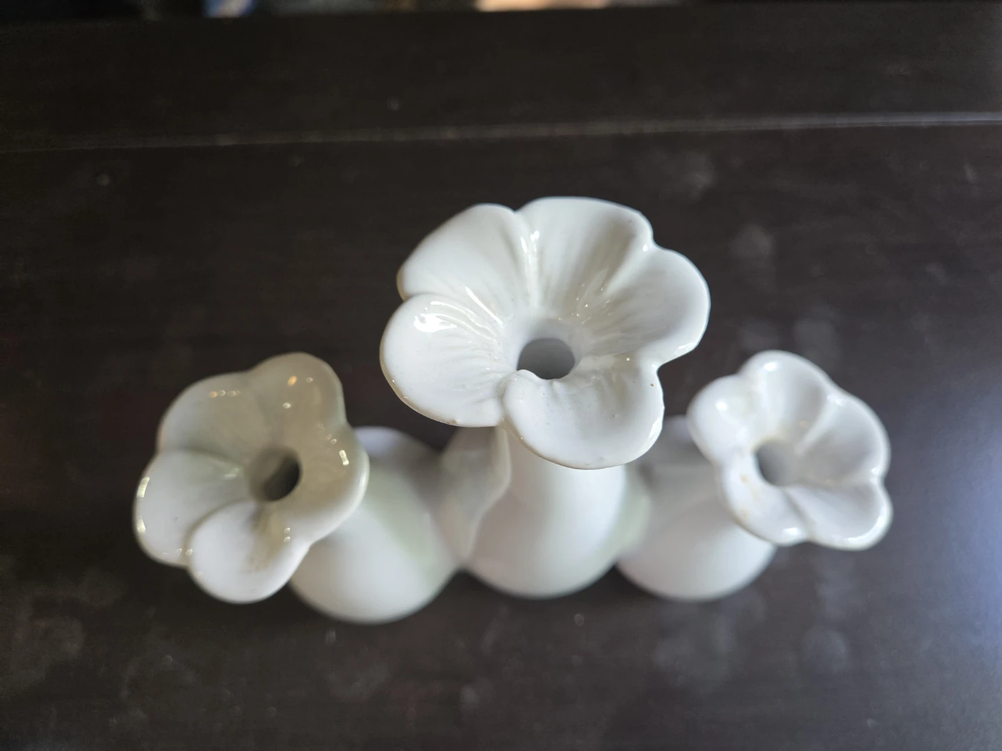 White Ceramic Flower Bud Vase - photo 2