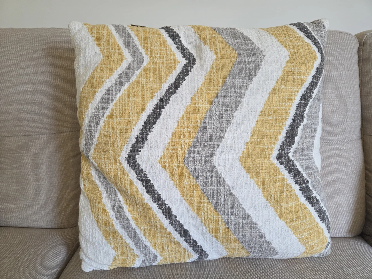Set of 4 Bouclair Decorative Throw Pillows - photo 2