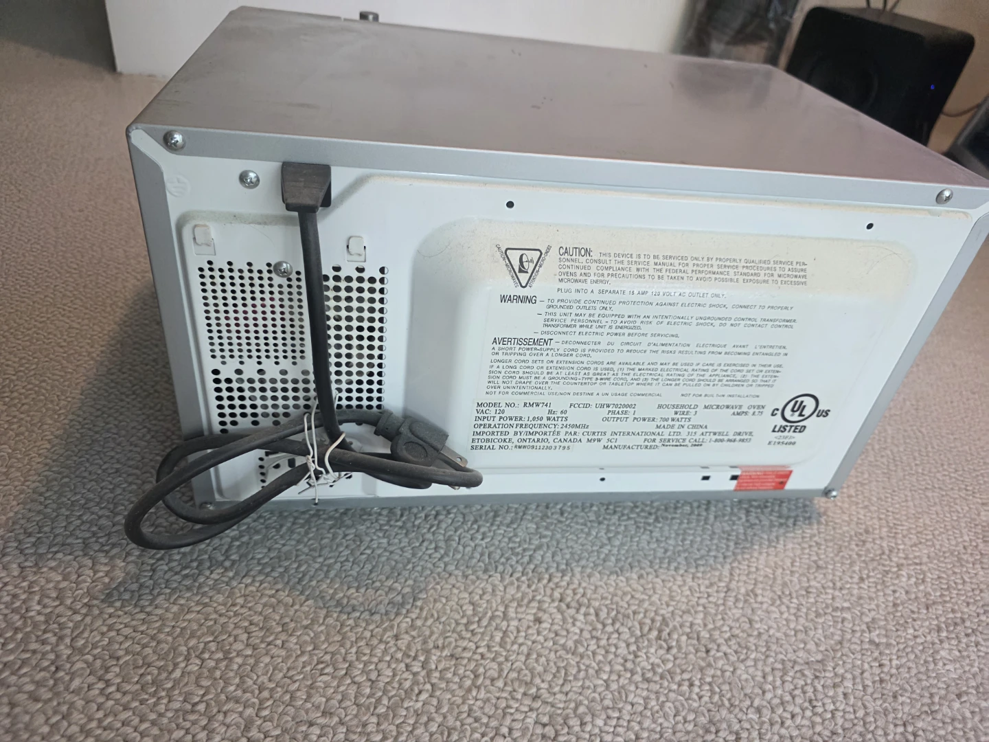 RCA Microwave Oven RMW741 - photo 3