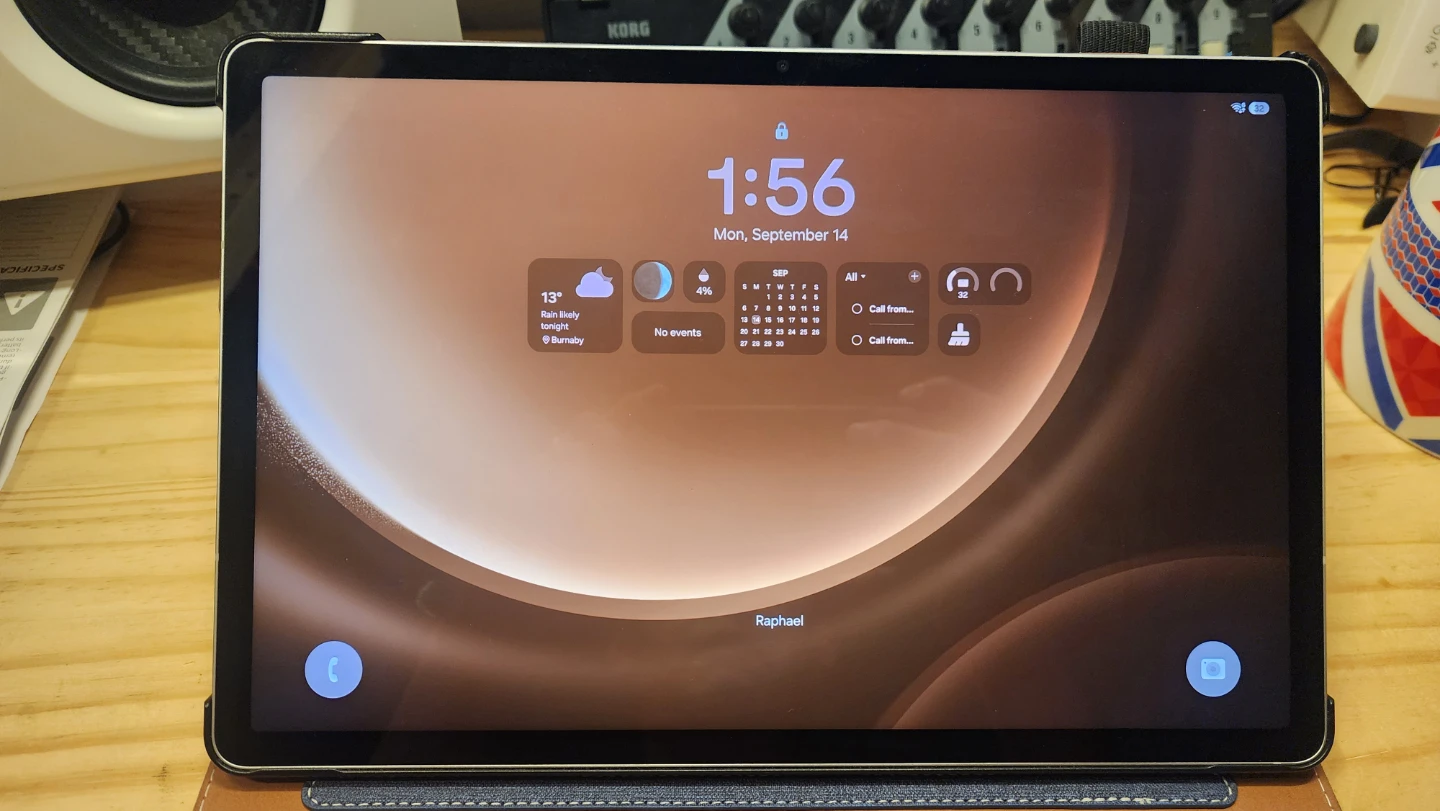 Samsung Galaxy Tab S9 FE Plus 128GB + stylus + case