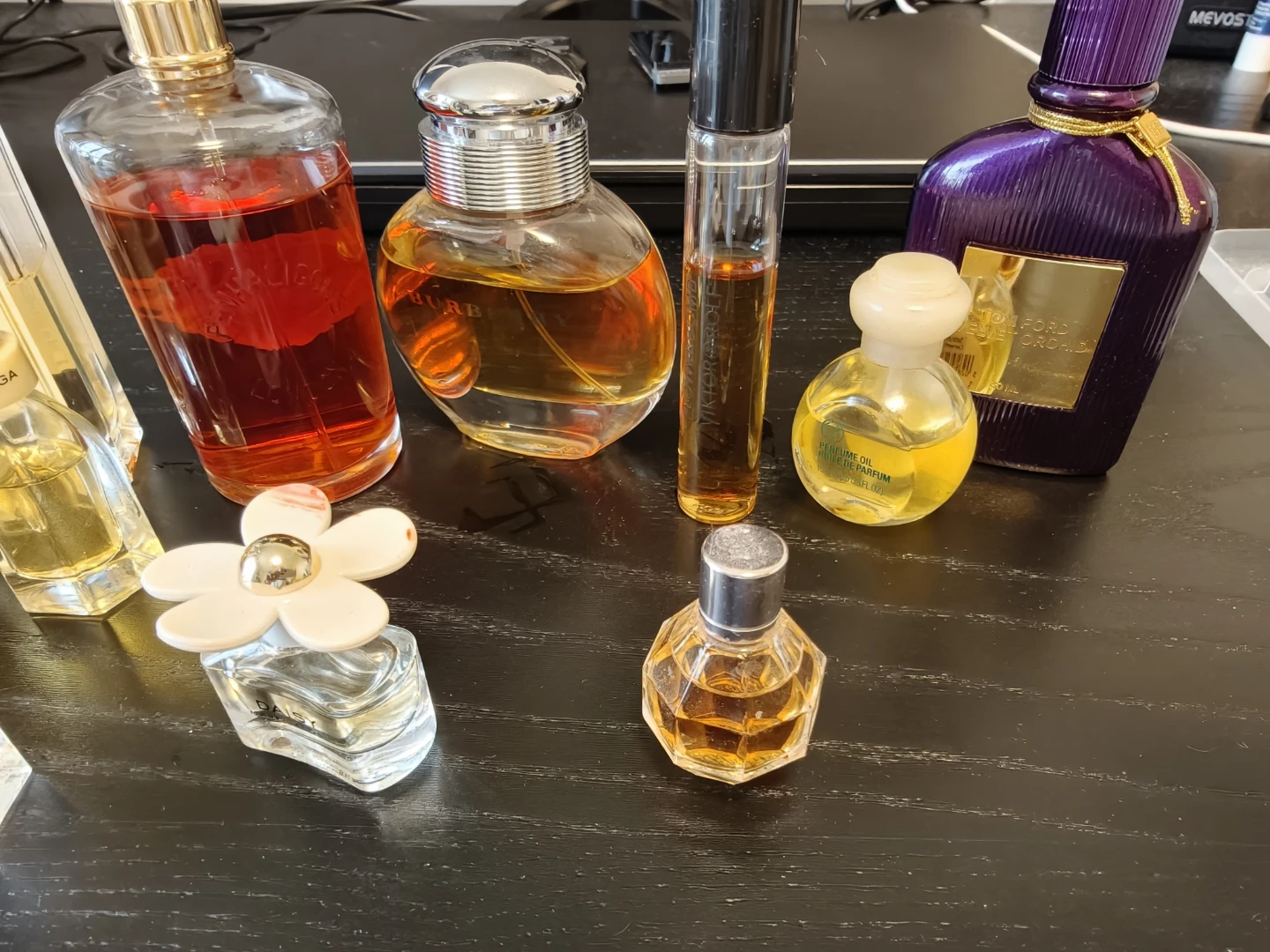 Assorted Designer Perfumes $20 large bottles, $10 small - photo 2