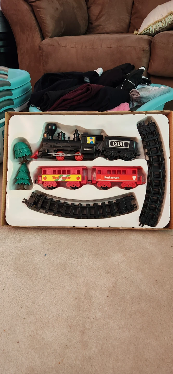 New 14 Piece Battery Operated Train Set - photo 2