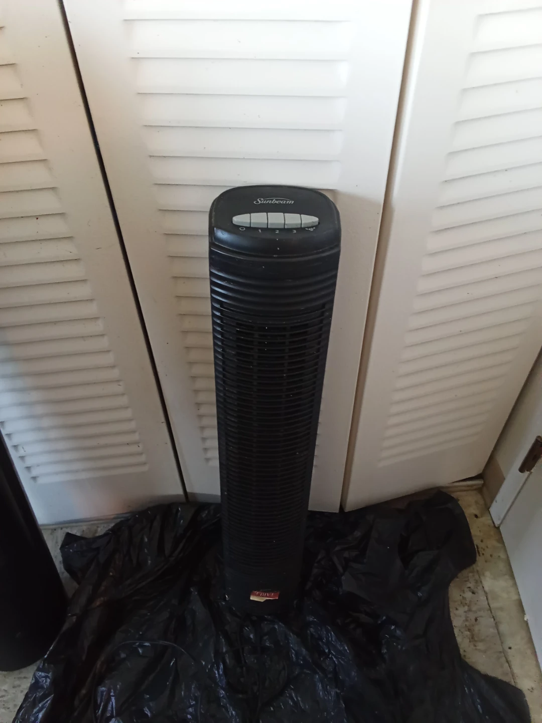 Sunbeam black tower fan