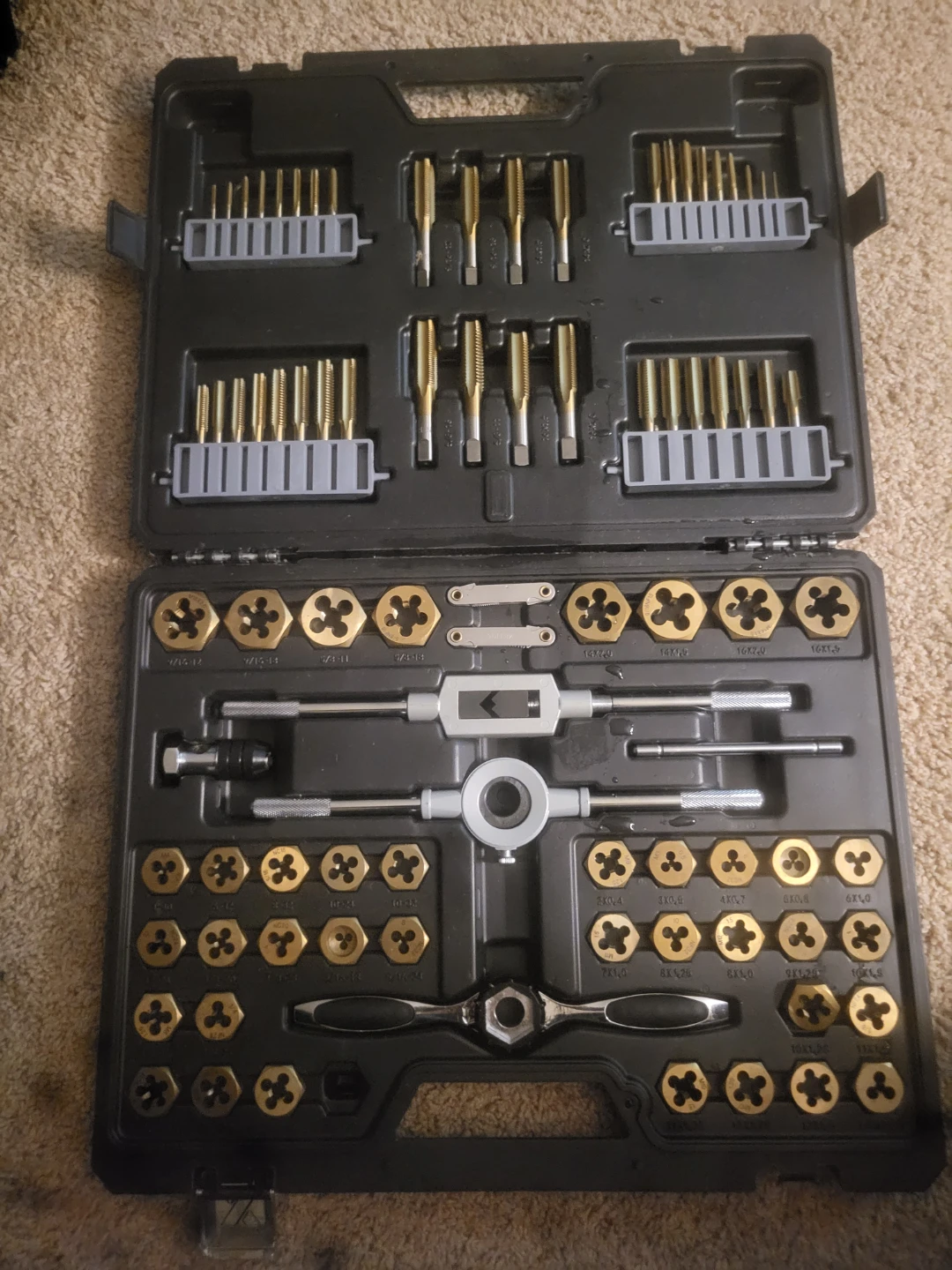 Tap and Die Set