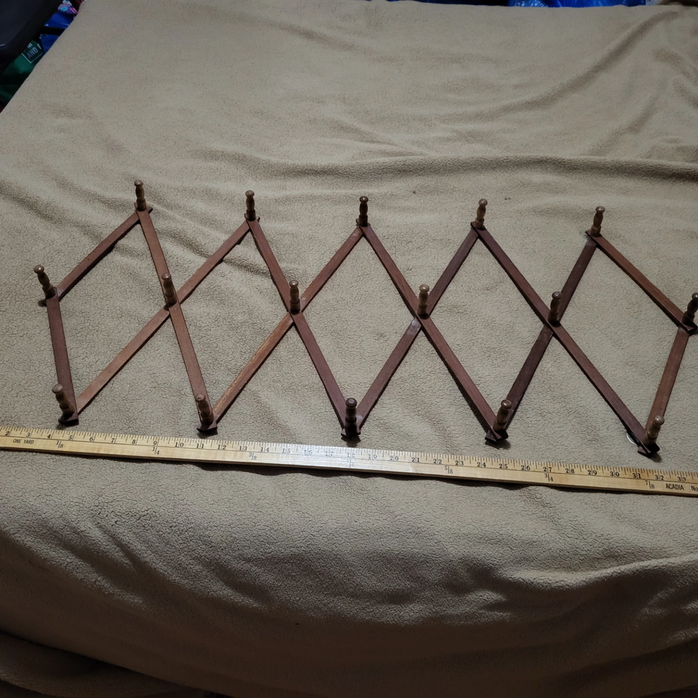 Wooden Accordion Wall Rack