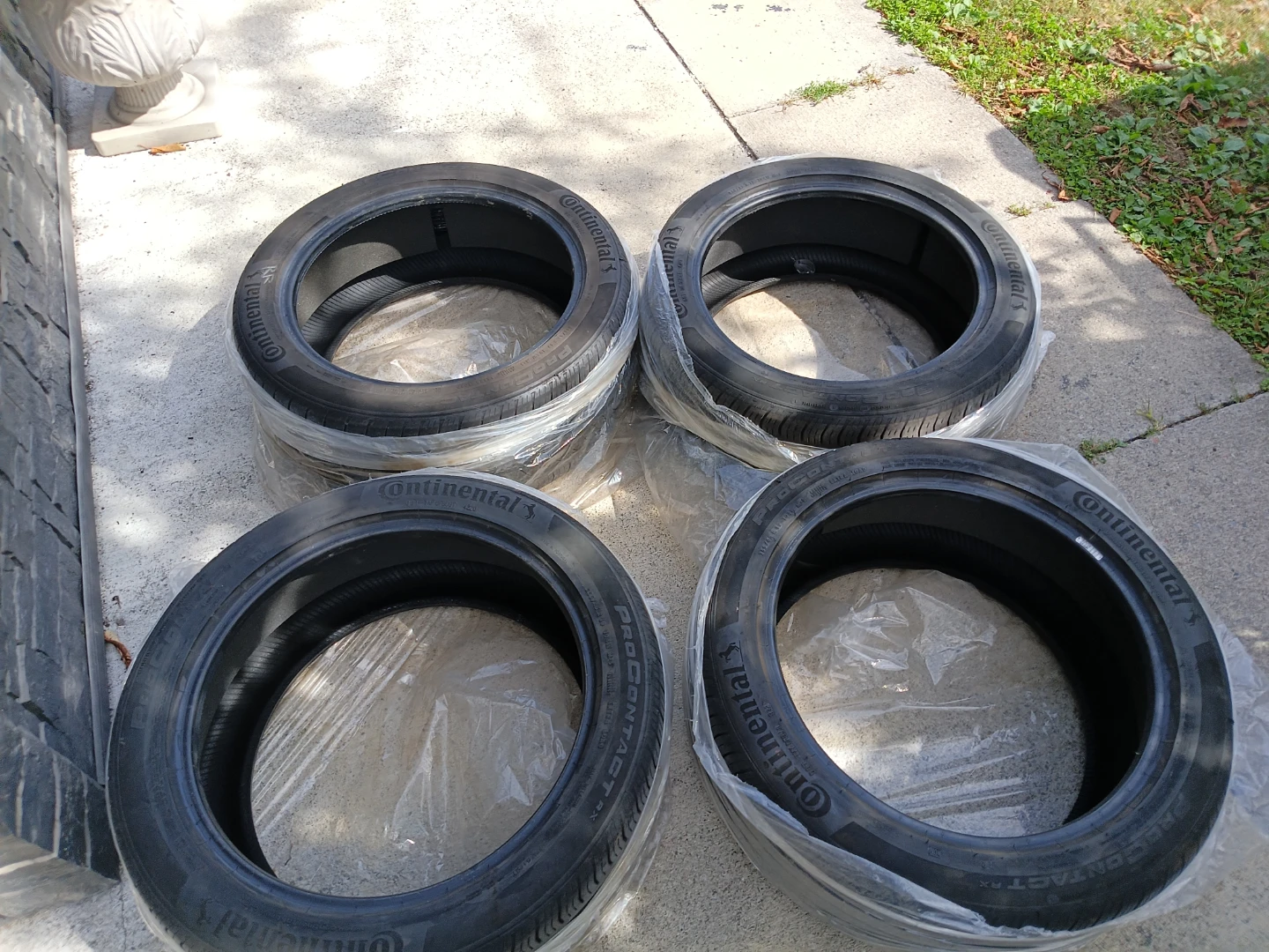 Set of 4 Continental ProContact RX Tires 255/45R19 - photo 4