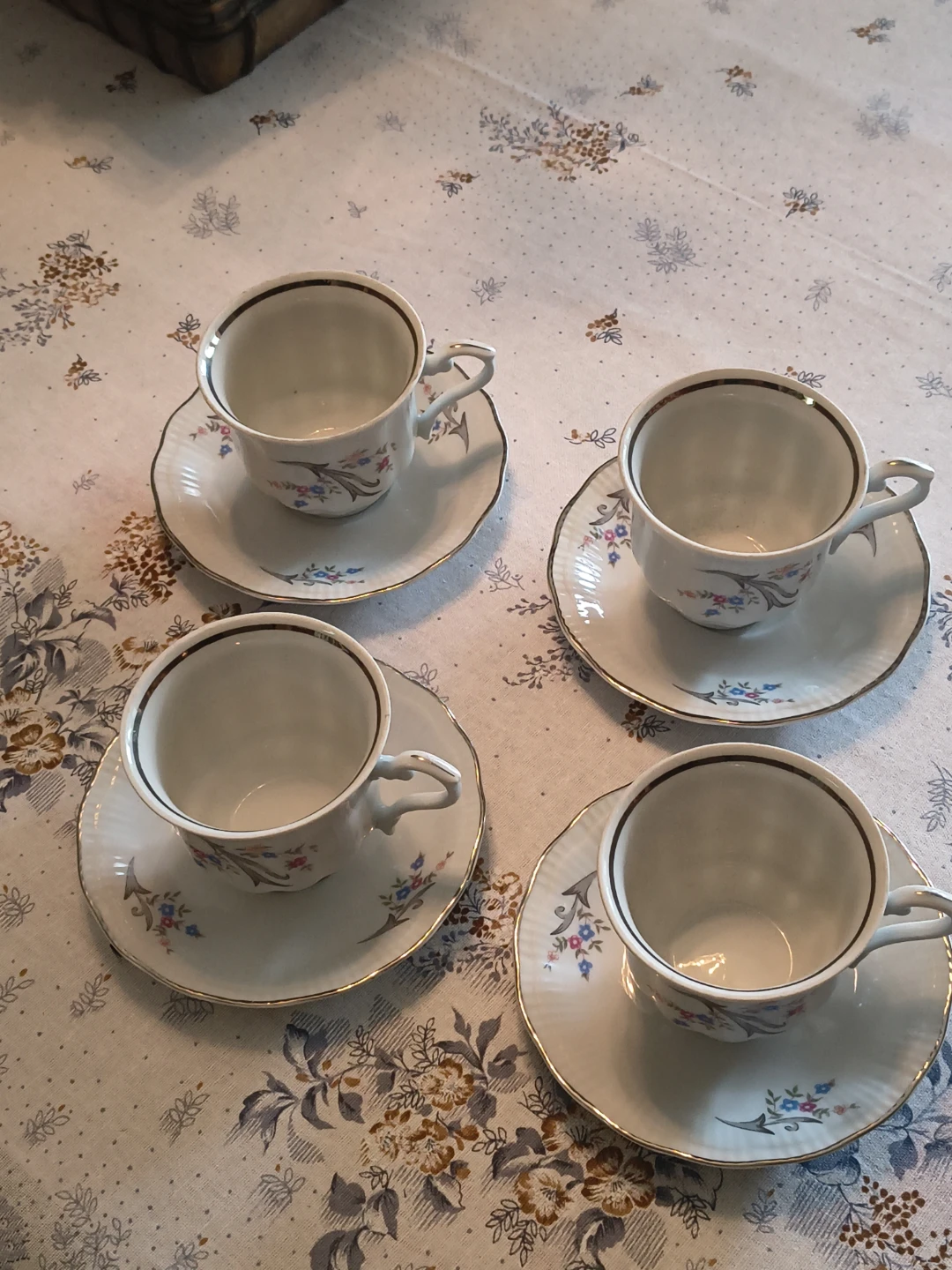 WALBRZYCH 4 Floral Teacups and Saucers Poland - photo 2