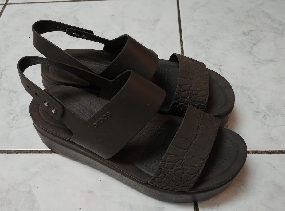 Crocs Women's Sandals (size 8) - photo 2