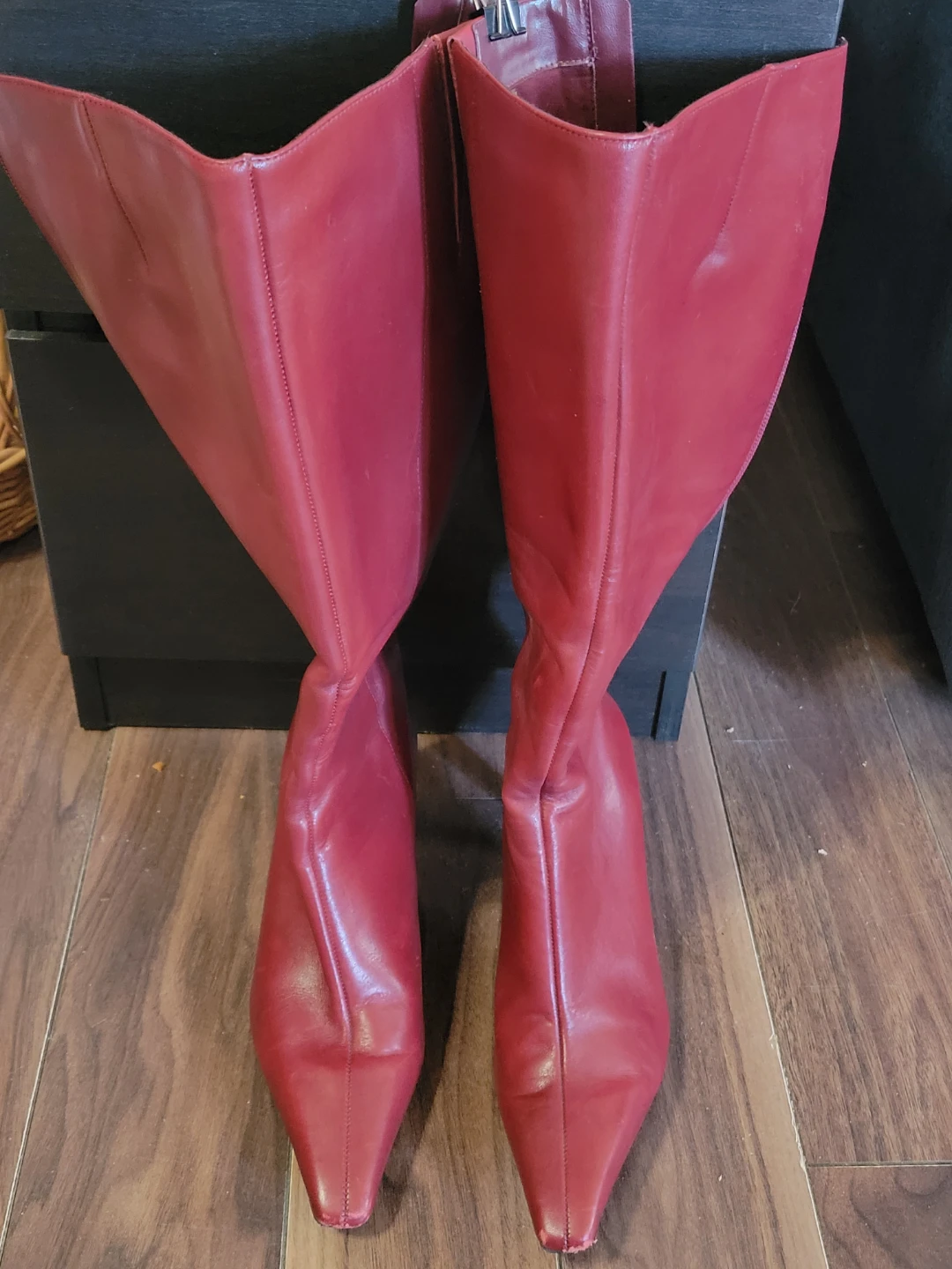 Red Knee-High Boots Sz 8 - photo 2