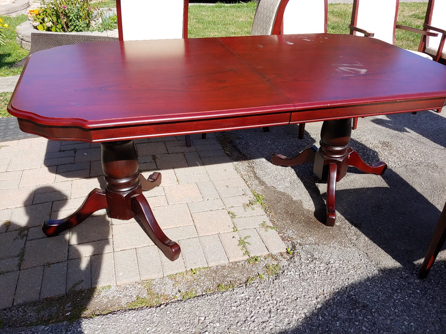 Dark wood dining table and 6 chairs - photo 3
