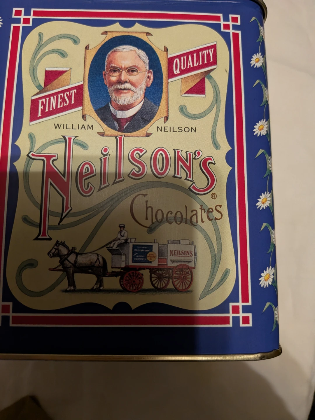Vintage Neilson's and Cadbury Metal Tin - photo 2