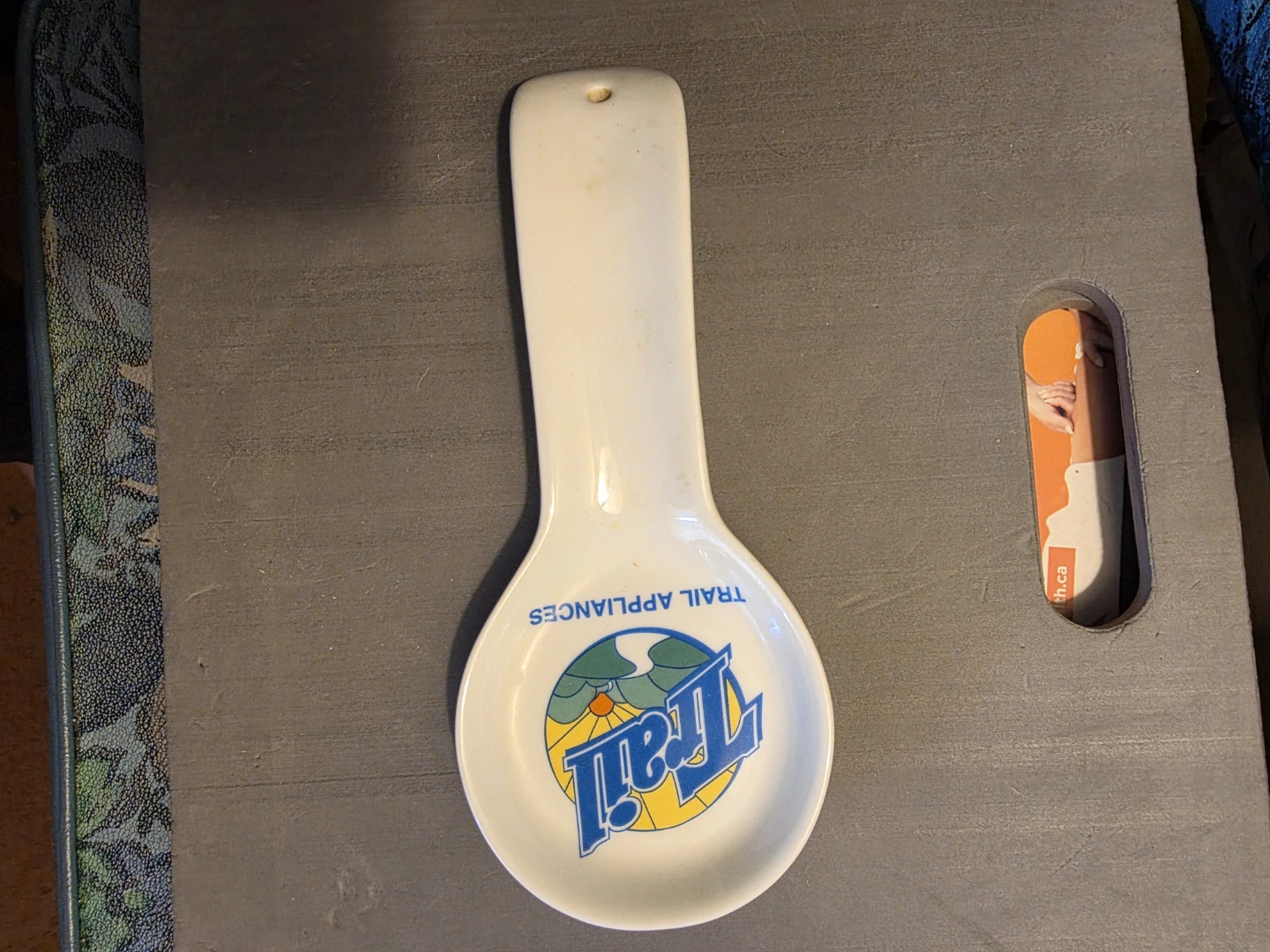 Trail Appliances Ceramic Spoon Rest