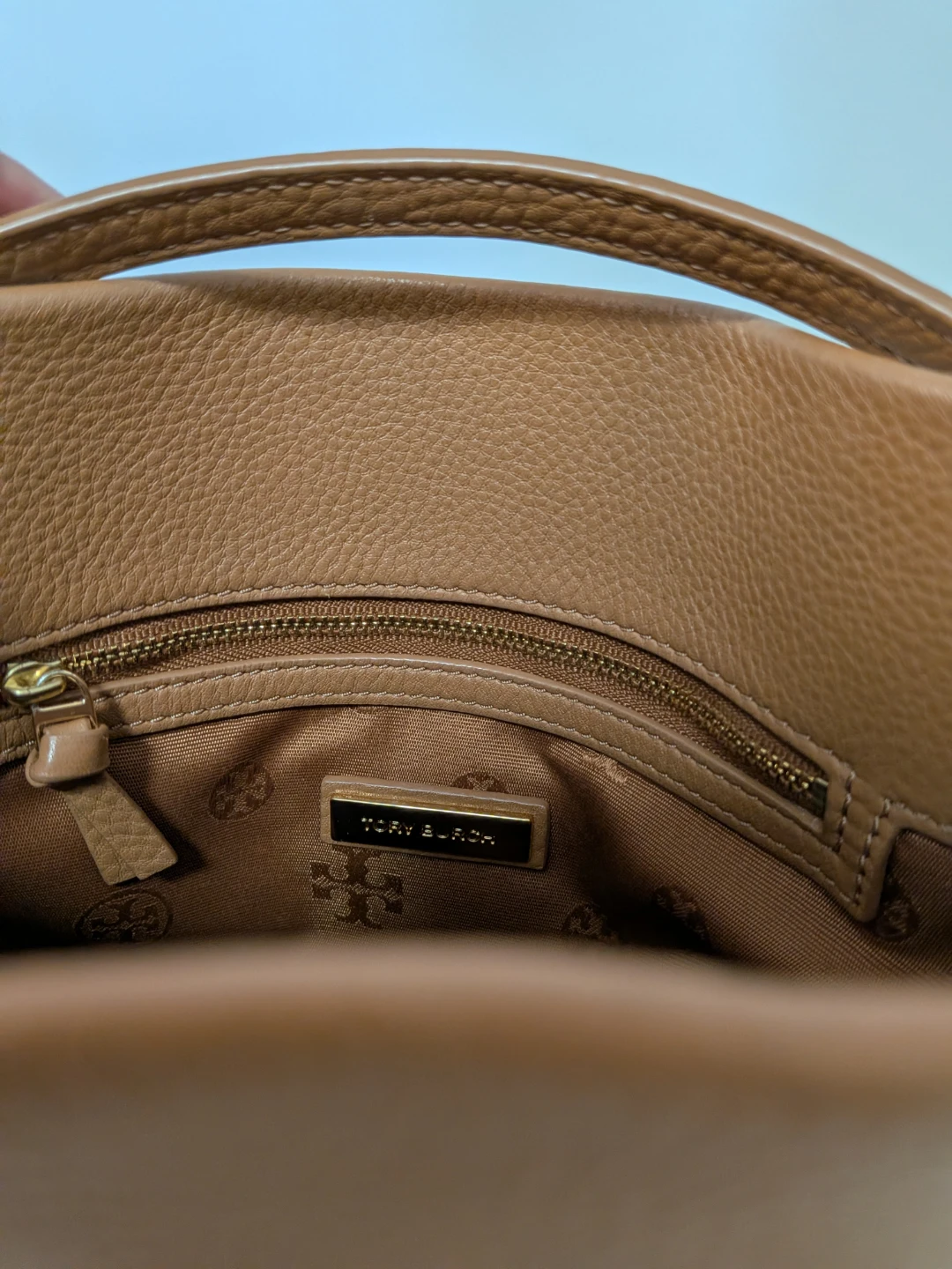Tory Burch Leather Shoulder Bag - photo 4