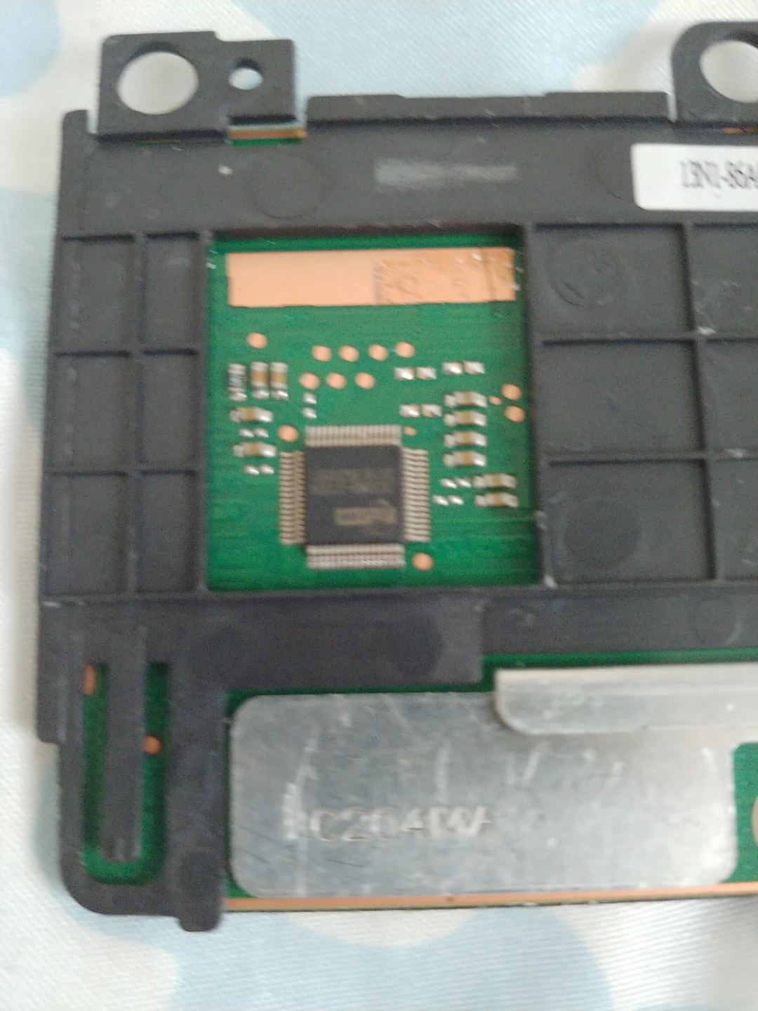 ASUS C403NA trackpad - photo 3