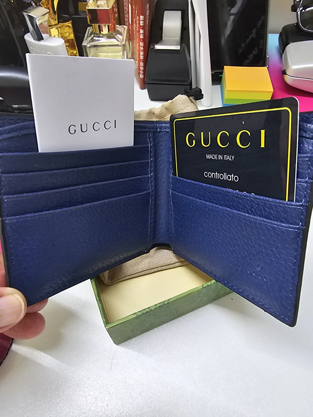 Gucci GG Supreme Bifold Wallet - photo 2