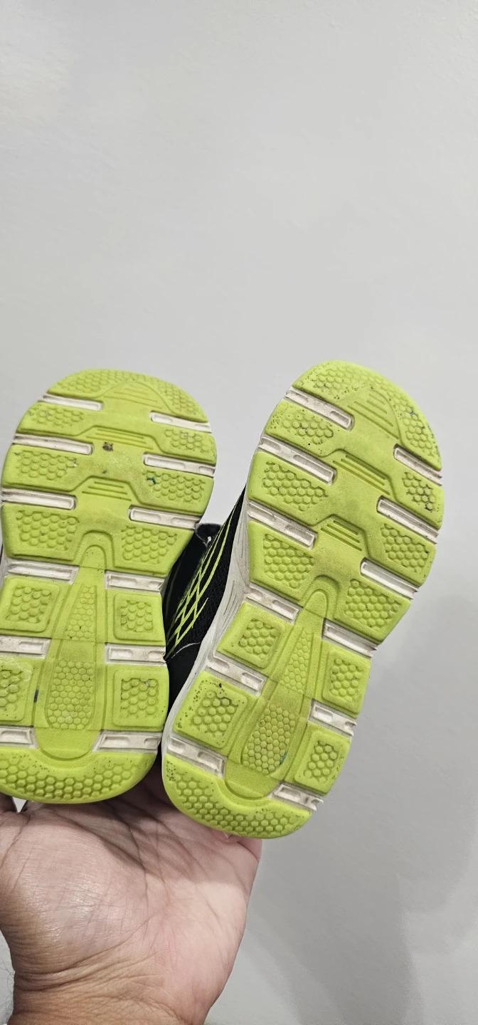 Size 5 shoes - photo 3