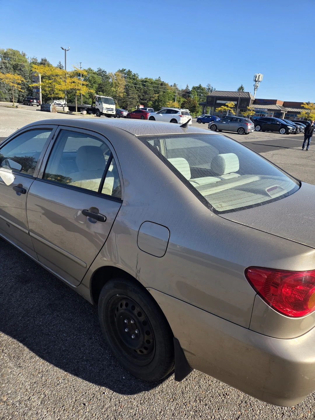 Toyota Corolla sedan - photo 3