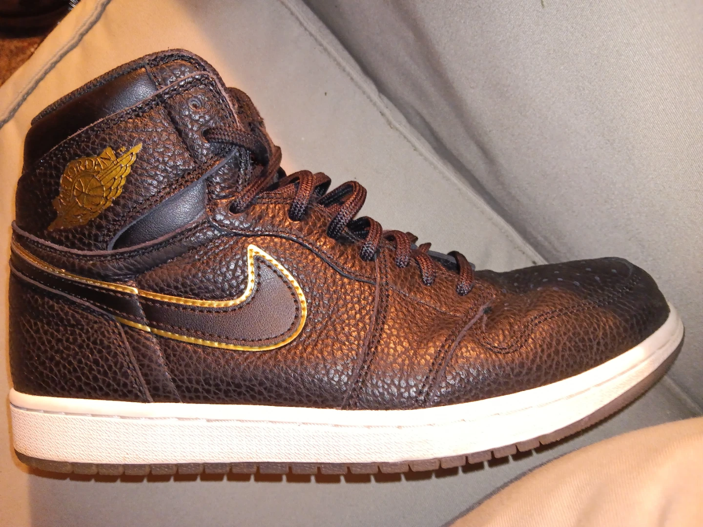 Nike Air Jordan 1 High Sneakers - photo 2