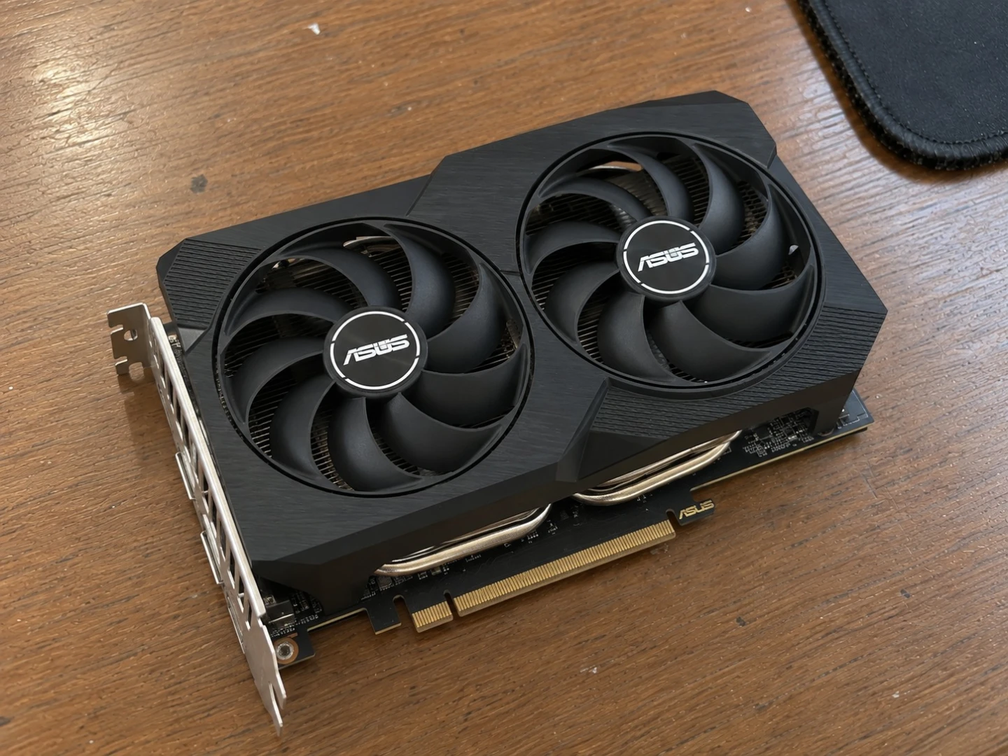 Rx 7600 amd - photo 2