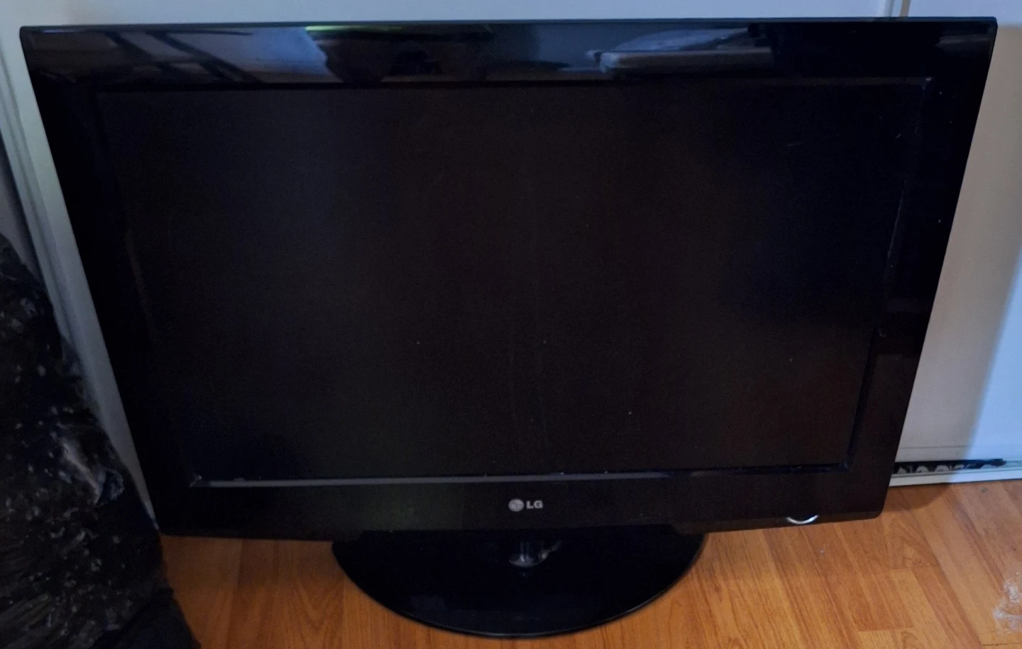 32" LG Television